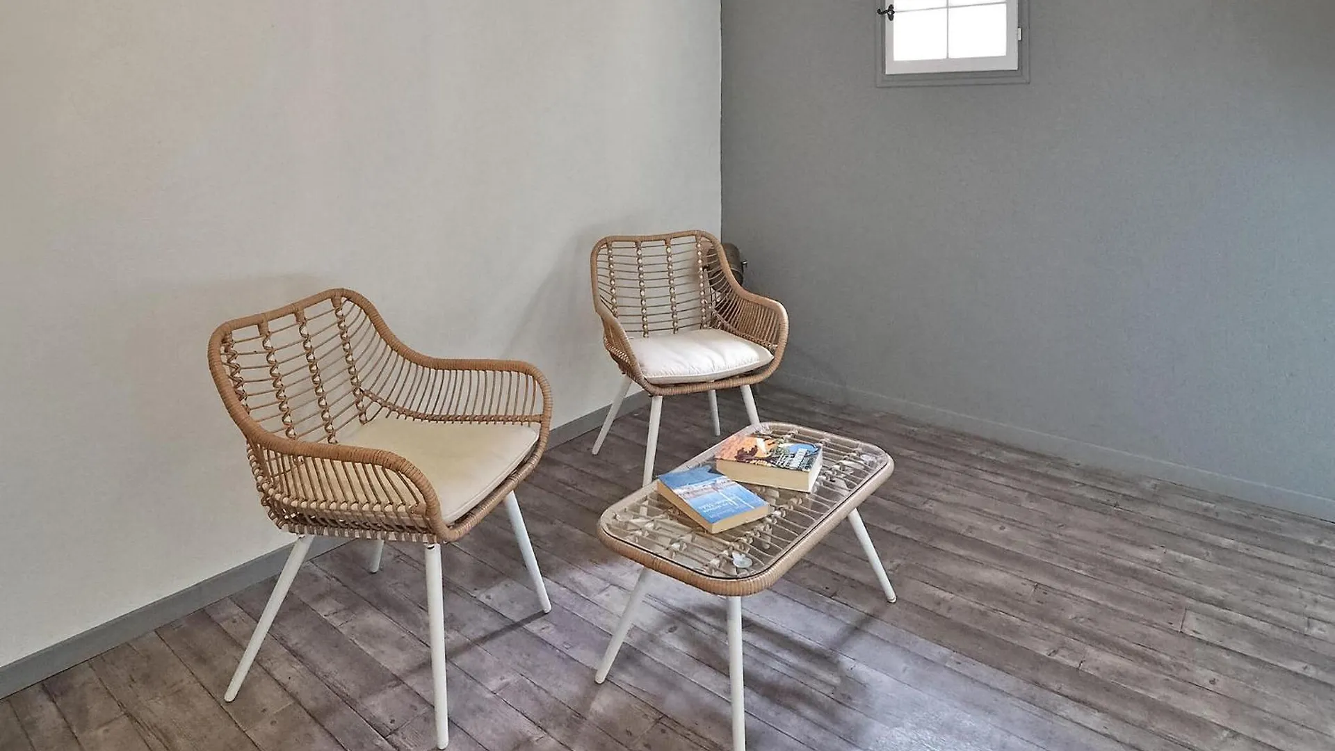 Les 3 Filles Villa Noves